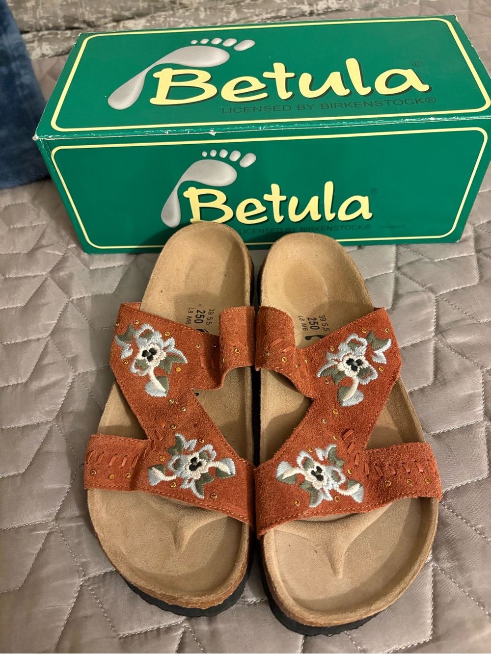 Women’s Suede Embroidered Sandals